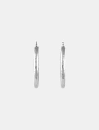 ARETES TIPO ARRACADA CHAPA DE ORO PLATEADOS EN FORMA DE ARO OVALADO - MICHELLE ACCESORIOS