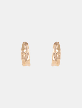 ARETES TIPO ARRACADA EN CHAPA DE ORO EN FORMA ASIMÉTRICA TORCIDA DORADOS - MICHELLE ACCESORIOS