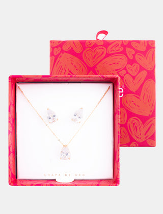 SET EN CHAPA DE ORO DE LA COLECCIÓN SAN VALENTÍN COLOR DORADO CON ARETES Y COLLAR CON DIJE EN FORMA DE GOTA CON PIEDRA DE ZIRCONIA - MICHELLE ACCESORIOS