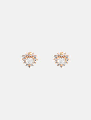 ARETES HUGGIES EN CHAPA DE ORO EN FORMA DE CORAZÓN CORONADO Y DETALLES DE PEDRERÍA  - MICHELLE ACCESORIOS